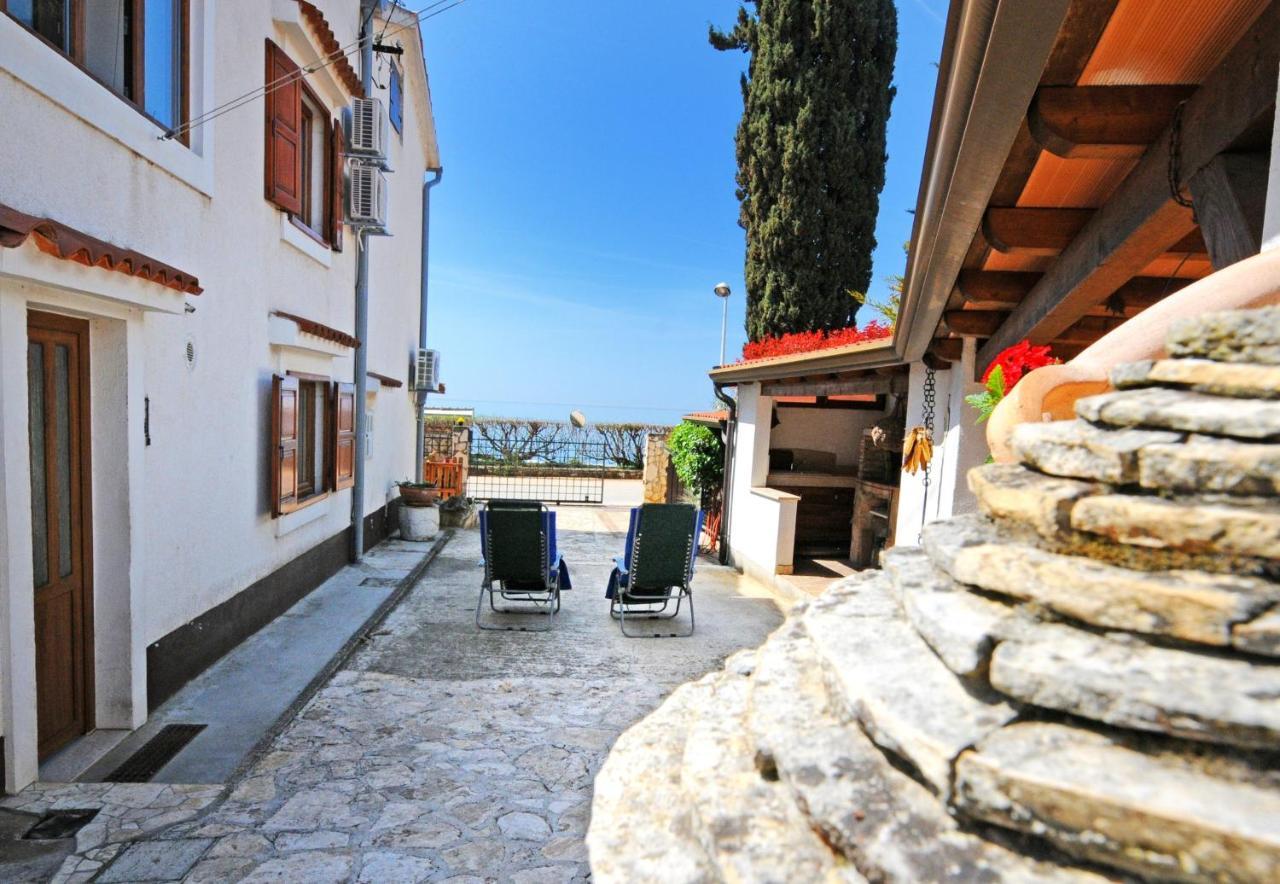 Casa Astrid By The Sea In Porec Bagian luar foto